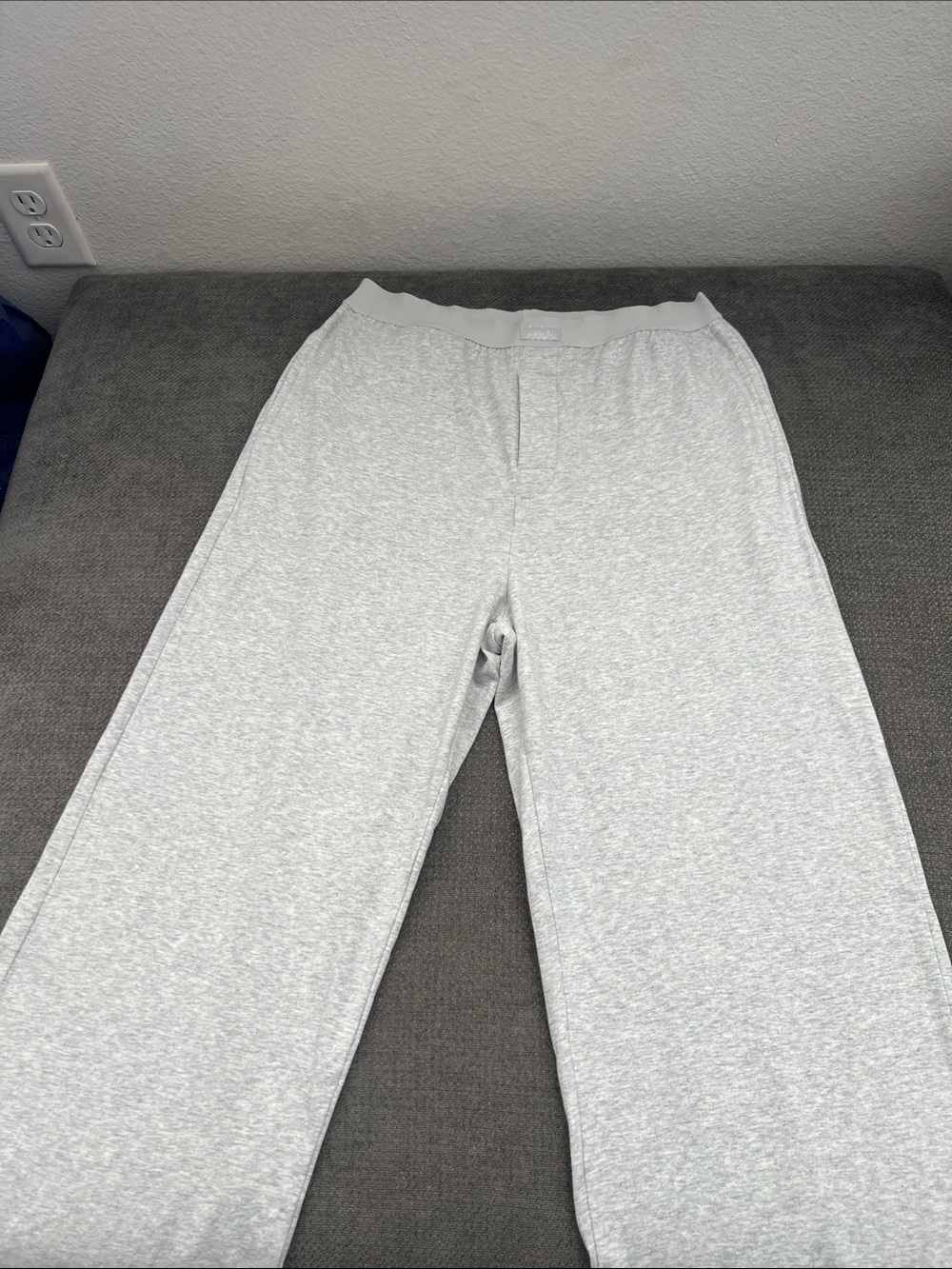 SKIMS Men Heather Light Gray Sweatpants